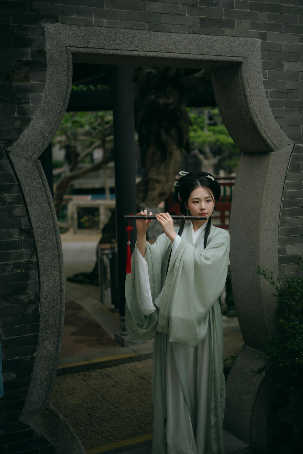 YiTuYu艺图语 Vol.10134 Zuan Shi (17P)