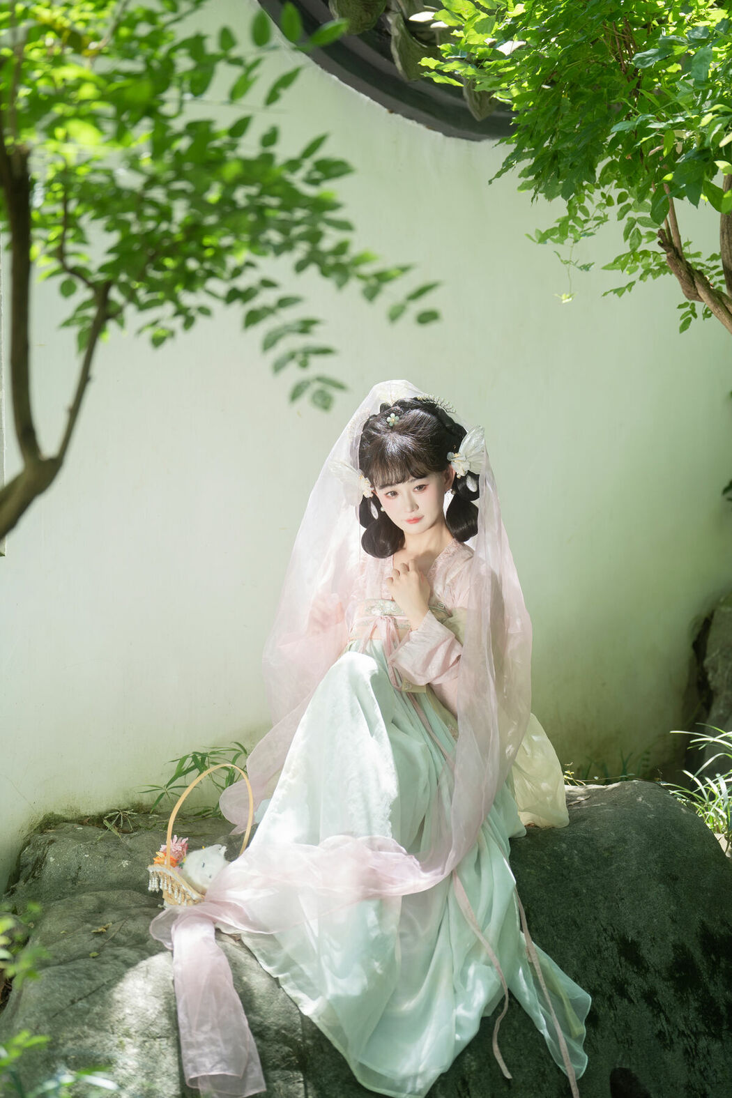 YiTuYu艺图语 Vol.10138 Jiao Yi Zhi Sui Sui (40P)