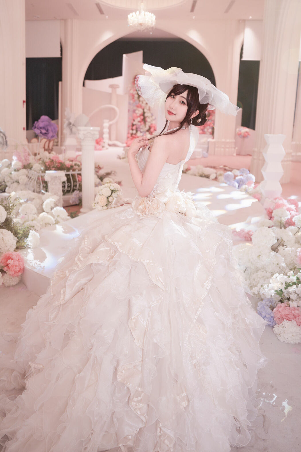 YiTuYu艺图语 Vol.10135 Xiao She (24P)
