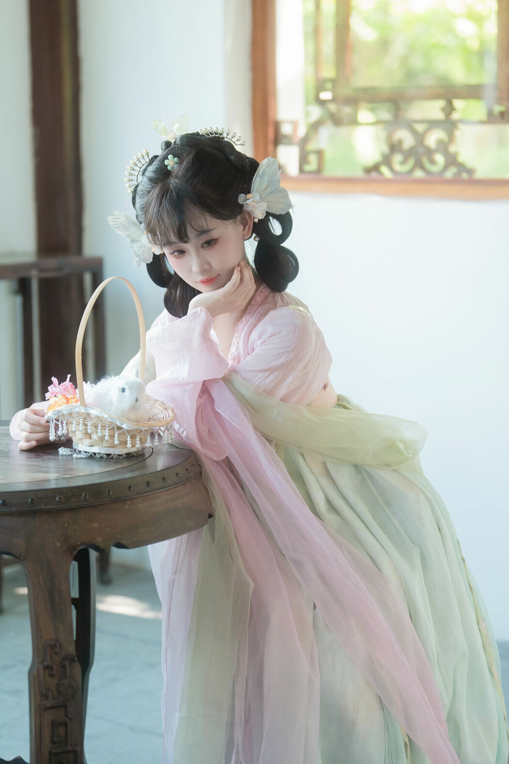 YiTuYu艺图语 Vol.10138 Jiao Yi Zhi Sui Sui (40P)
