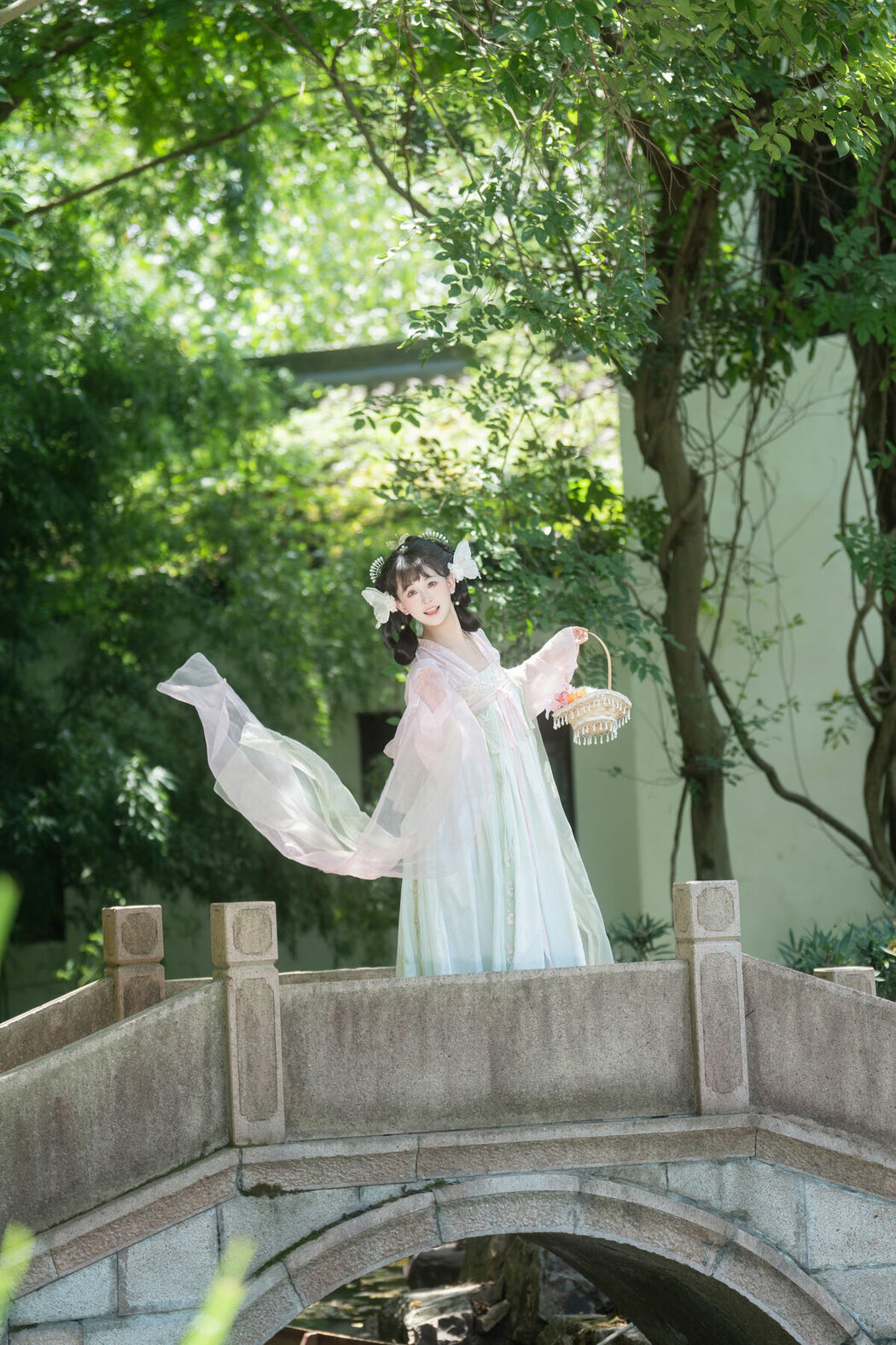 YiTuYu艺图语 Vol.10138 Jiao Yi Zhi Sui Sui (40P)