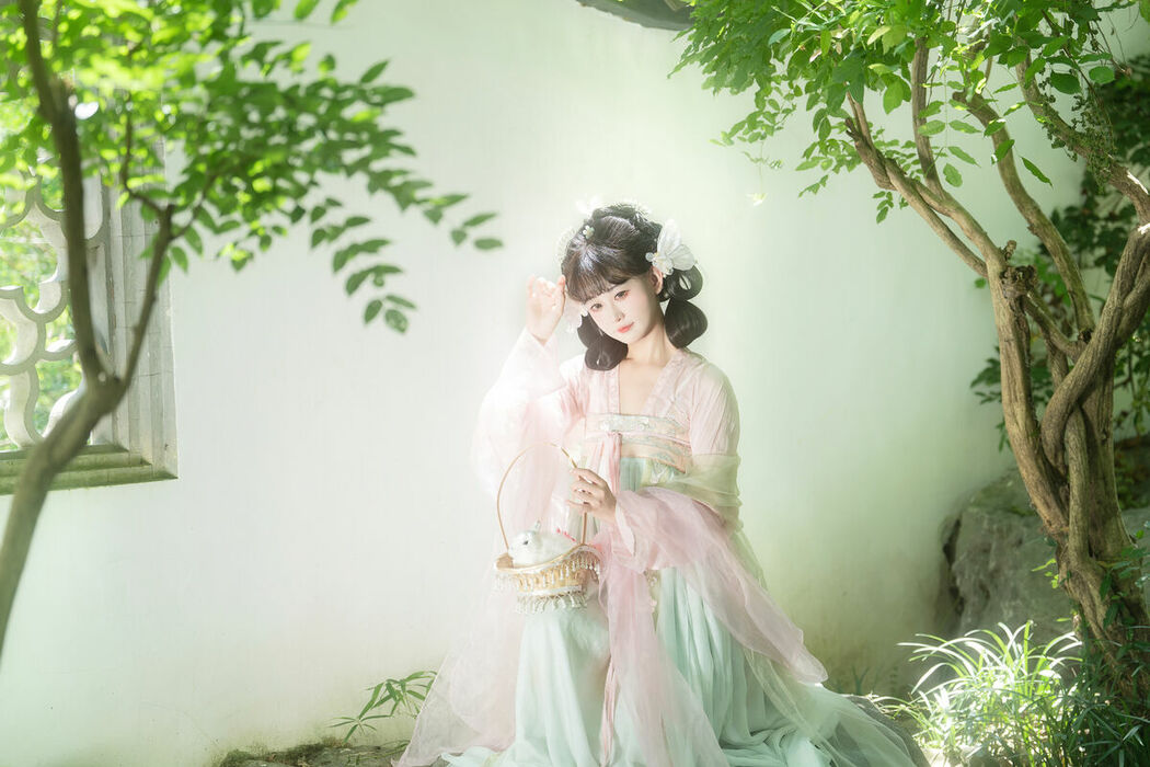 YiTuYu艺图语 Vol.10138 Jiao Yi Zhi Sui Sui (40P)