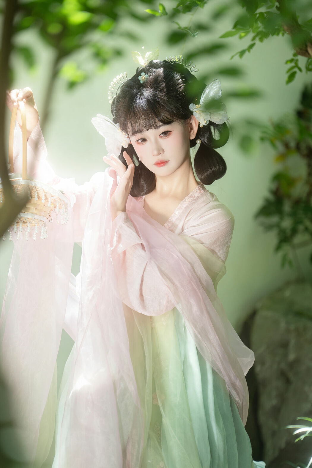 YiTuYu艺图语 Vol.10138 Jiao Yi Zhi Sui Sui (40P)