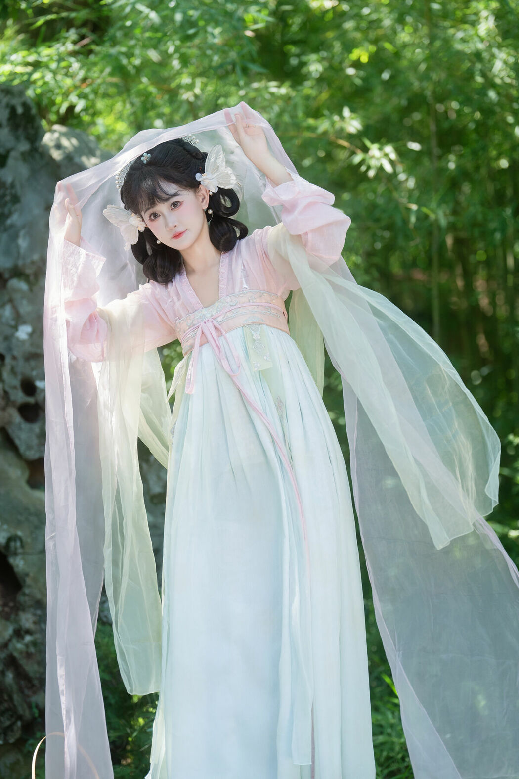 YiTuYu艺图语 Vol.10138 Jiao Yi Zhi Sui Sui (40P)