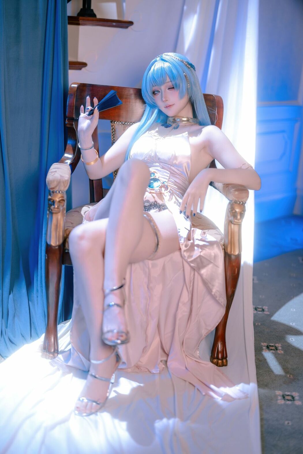 Coser@屿鱼 – 胜利女神 妮姬 海伦 礼服 (61P)