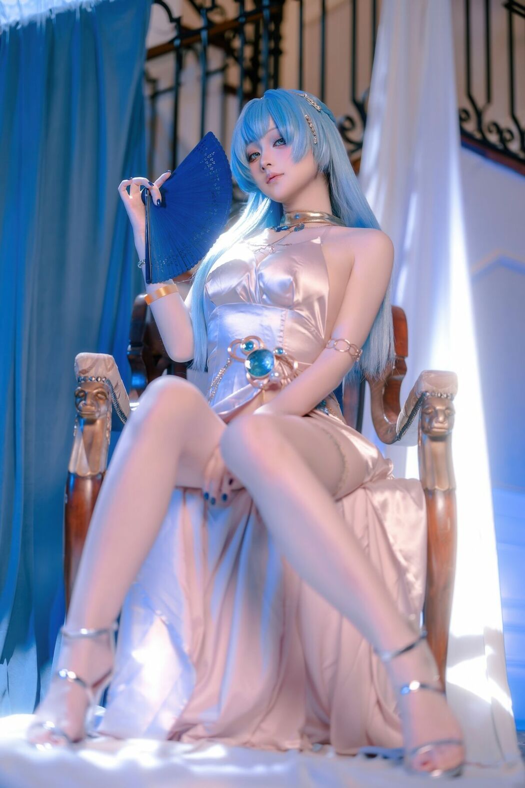 Coser@屿鱼 – 胜利女神 妮姬 海伦 礼服 (61P)