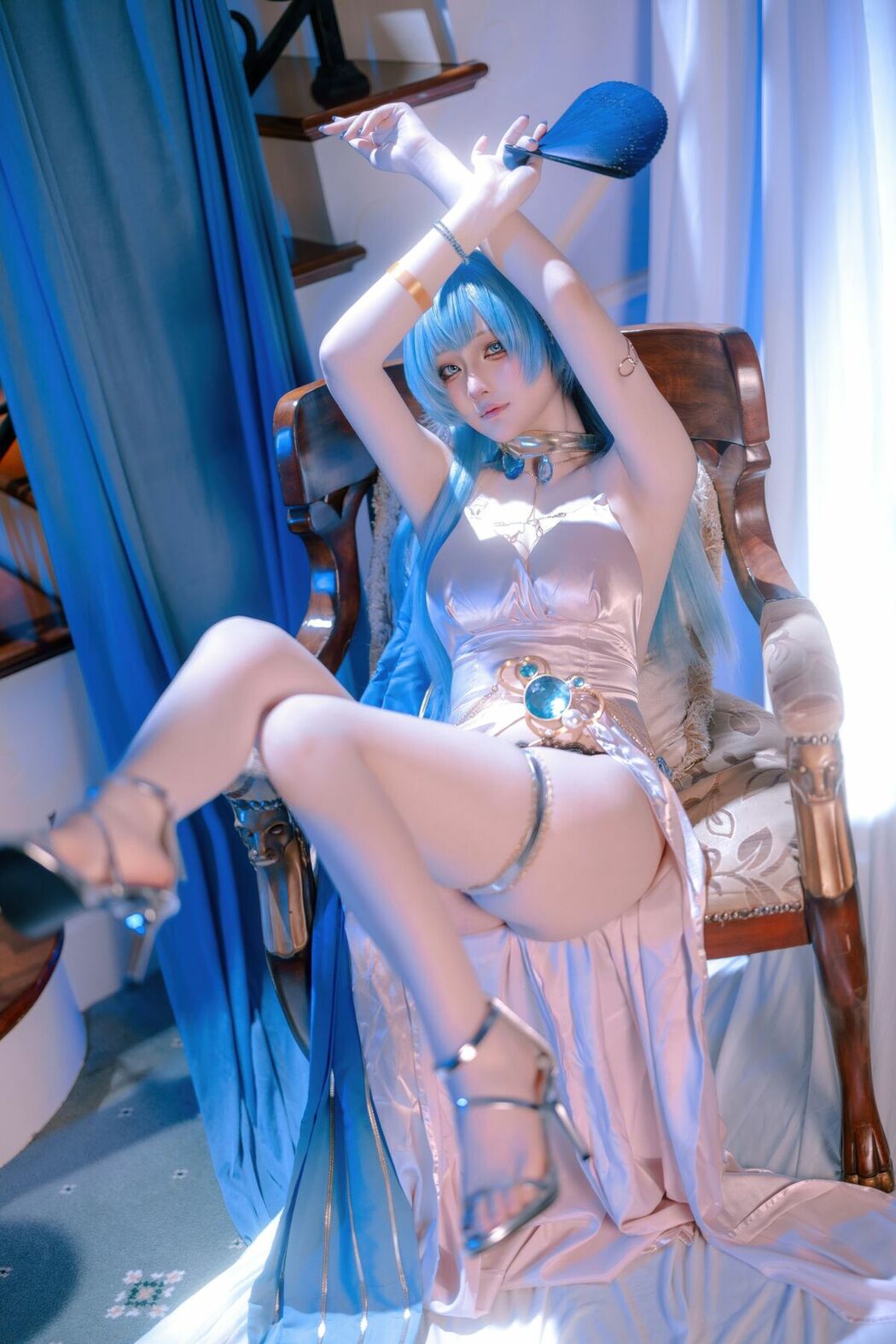 Coser@屿鱼 – 胜利女神 妮姬 海伦 礼服 (61P)