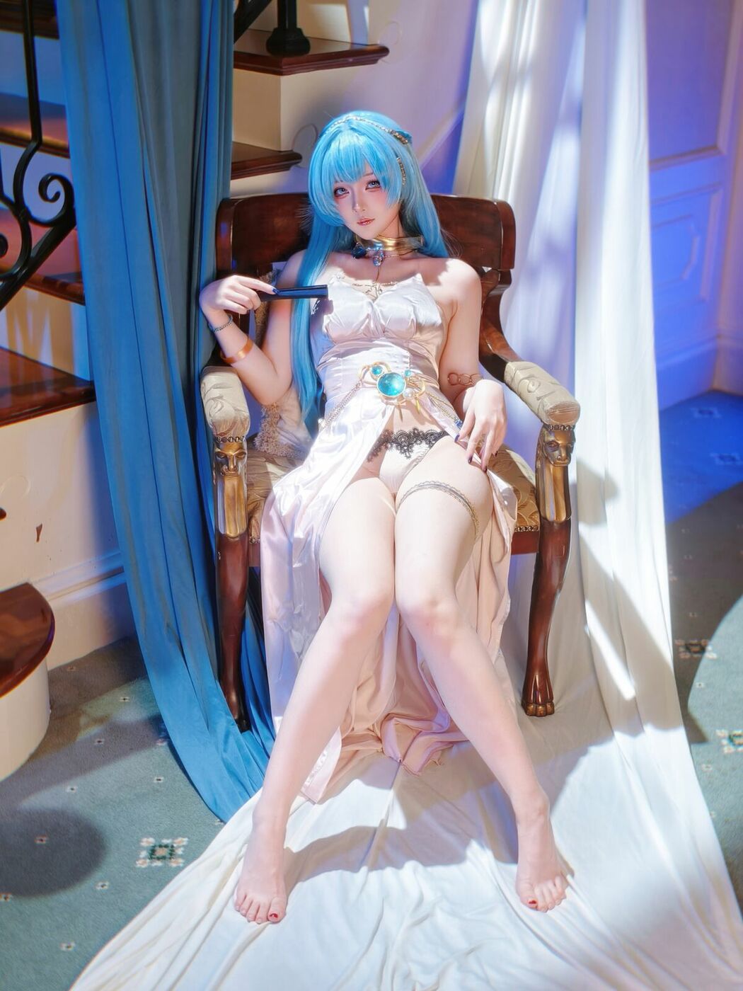 Coser@屿鱼 – 胜利女神 妮姬 海伦 礼服 (61P)