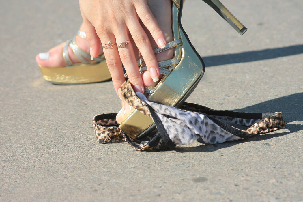 MetArt Sabina – Presenting Part01 (73P)