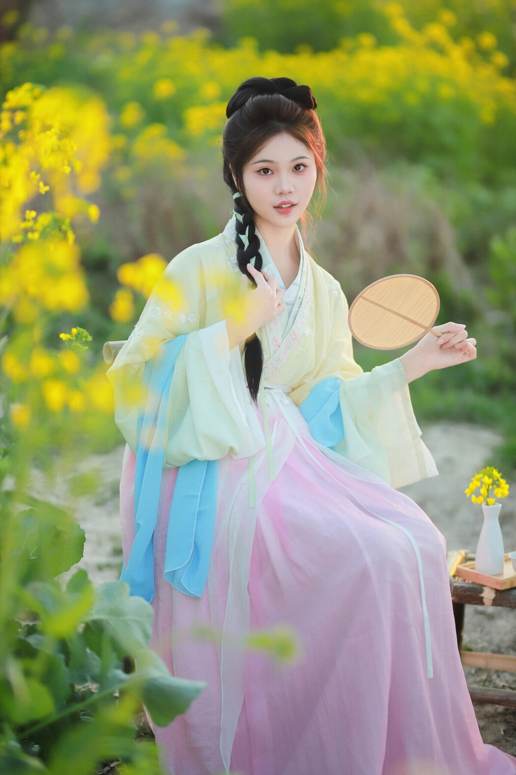 YiTuYu艺图语 Vol.10139 Jin Tian Yao Qu Hua Zhuang Ling (14P)