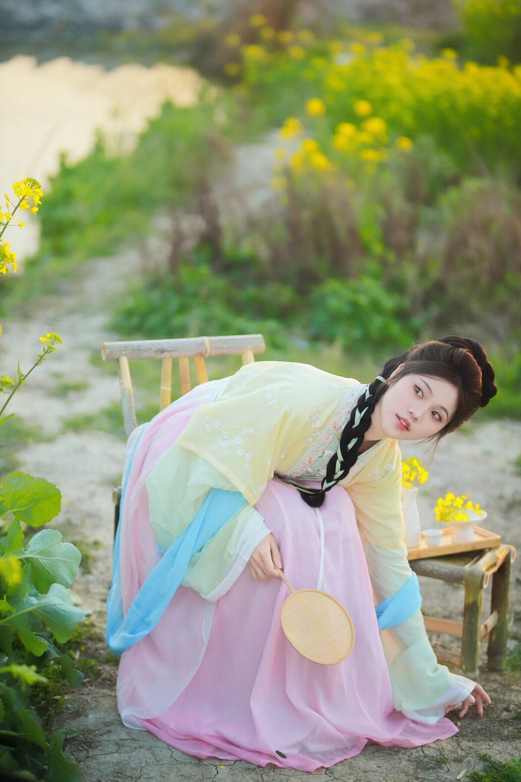 YiTuYu艺图语 Vol.10139 Jin Tian Yao Qu Hua Zhuang Ling (14P)
