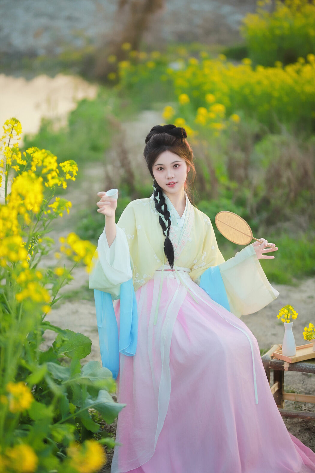 YiTuYu艺图语 Vol.10139 Jin Tian Yao Qu Hua Zhuang Ling (14P)