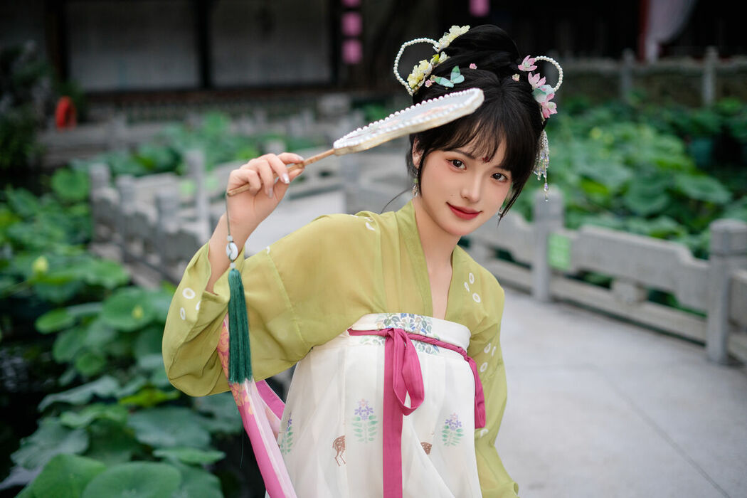 YiTuYu艺图语 Vol.10145 Jia Qi (18P)