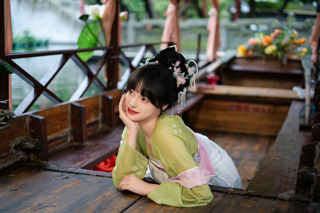 YiTuYu艺图语 Vol.10145 Jia Qi (18P)