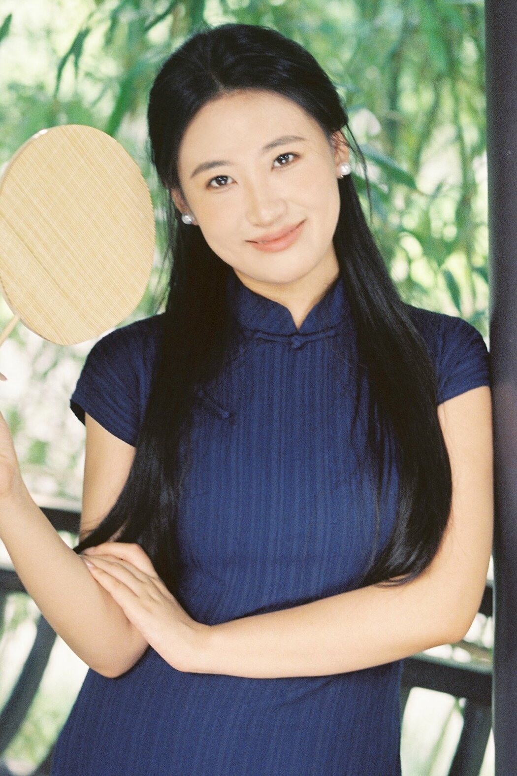 YiTuYu艺图语 Vol.10149 Yi Ming (16P) Cover Photo