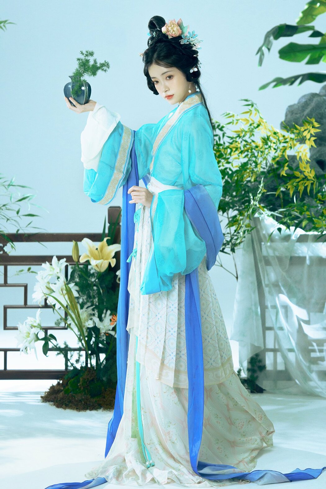 YiTuYu艺图语 Vol.10148 Tao Chi (14P) Cover Photo