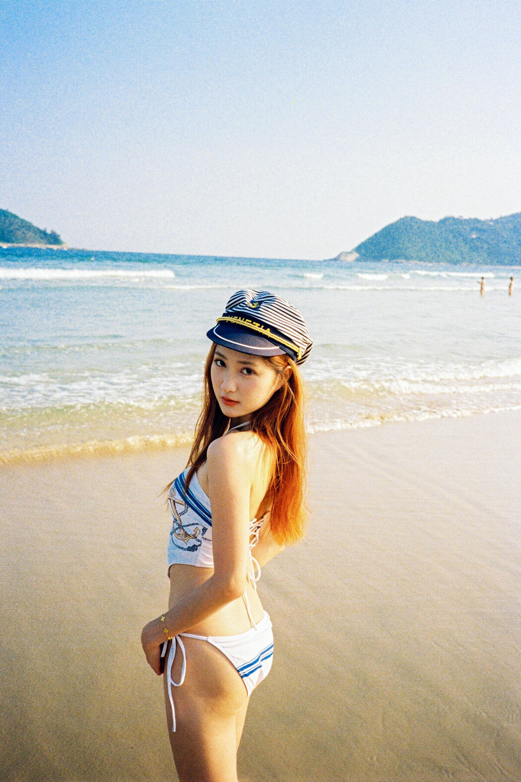 YiTuYu艺图语 Vol.10147 LLleleYY (17P)