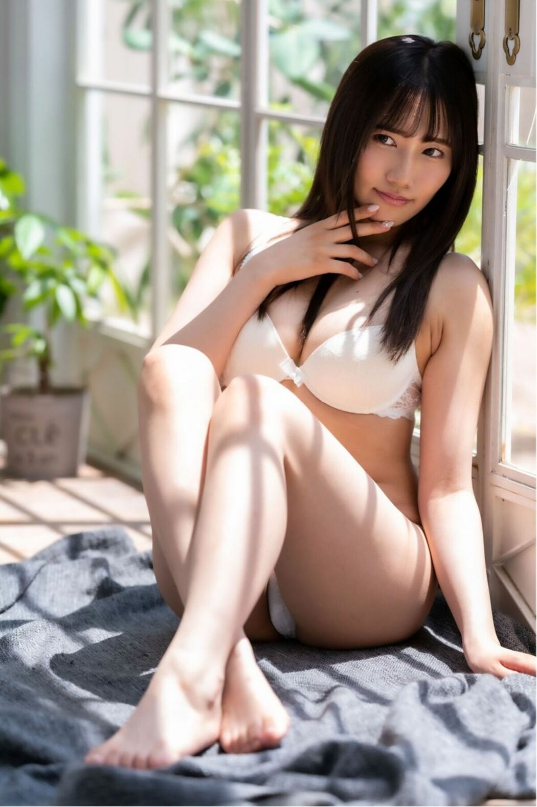 JP Amiri Saito 斎藤あみり – Prestige Pose Massage Part02 (54P)