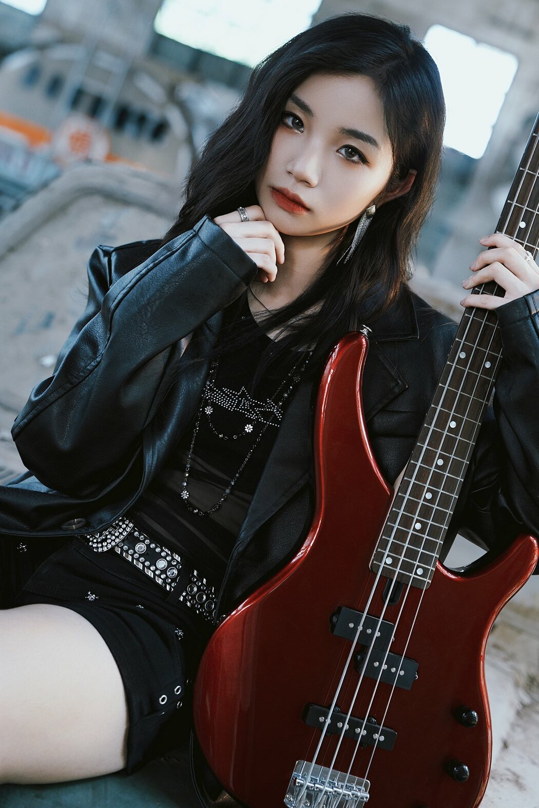 YiTuYu艺图语 Vol.10154 Tou Ming Yu Yu (16P) Cover Photo