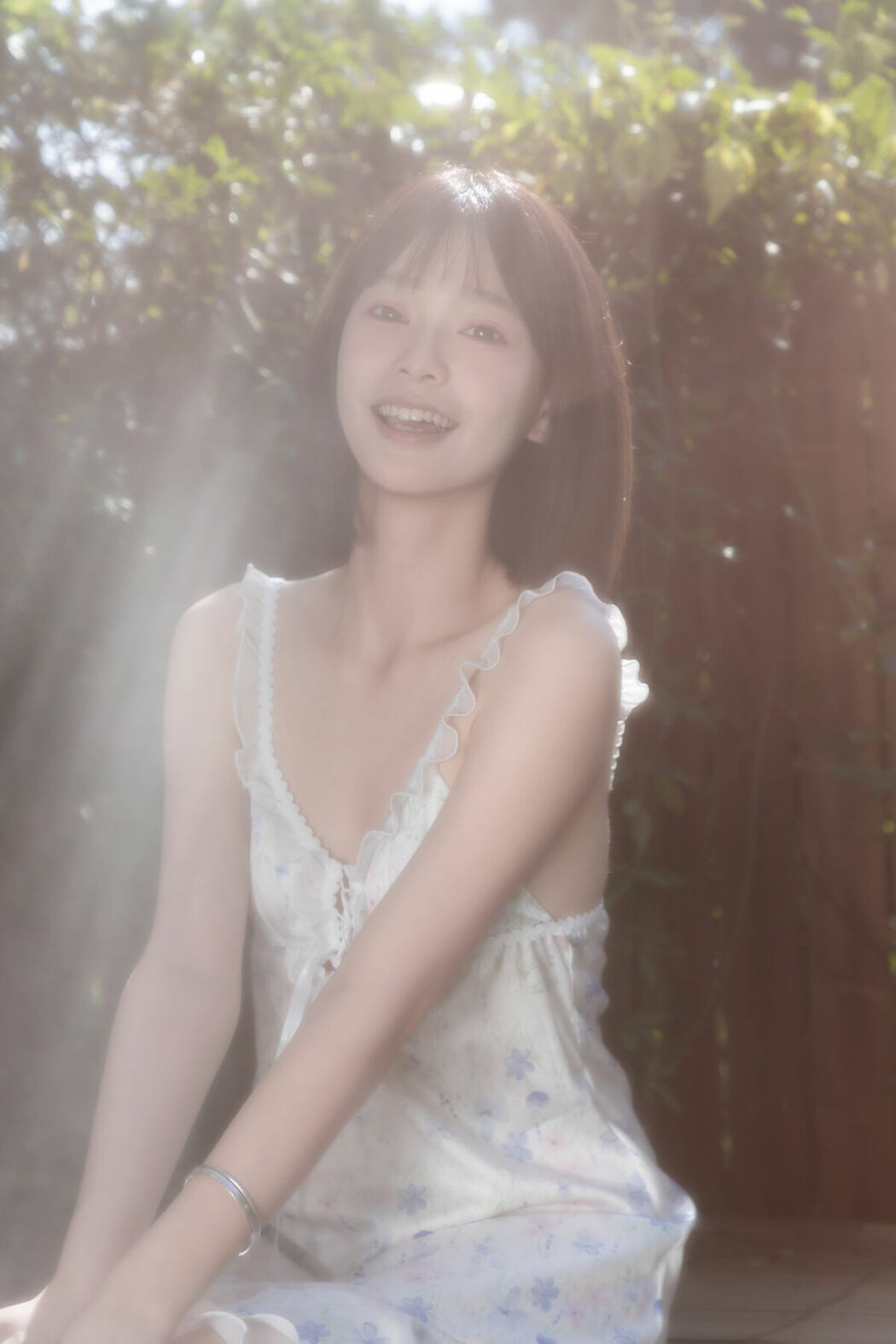 YiTuYu艺图语 Vol.10153 Yao Yao Zi Jiang (24P)