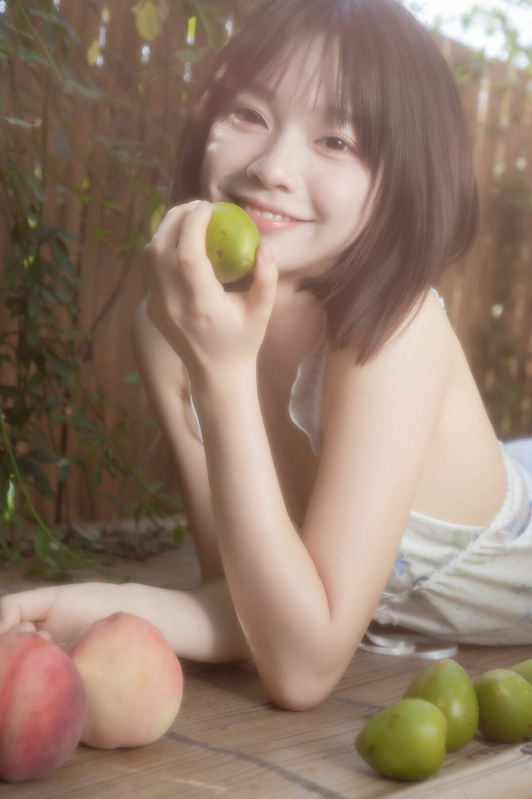 YiTuYu艺图语 Vol.10153 Yao Yao Zi Jiang (24P)