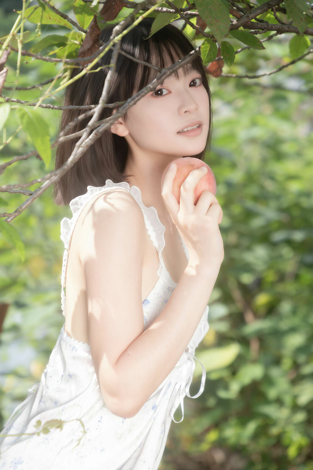 YiTuYu艺图语 Vol.10153 Yao Yao Zi Jiang (24P)