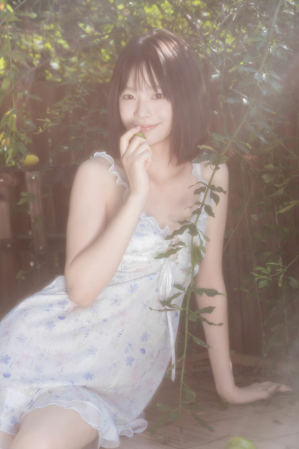 YiTuYu艺图语 Vol.10153 Yao Yao Zi Jiang (24P)