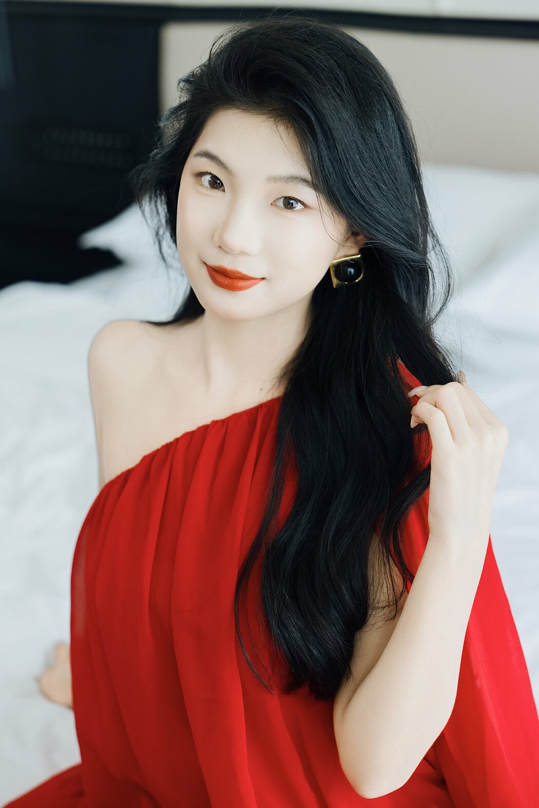 YiTuYu艺图语 Vol.10160 Yi Bei Yang Zhi (27P) Cover Photo