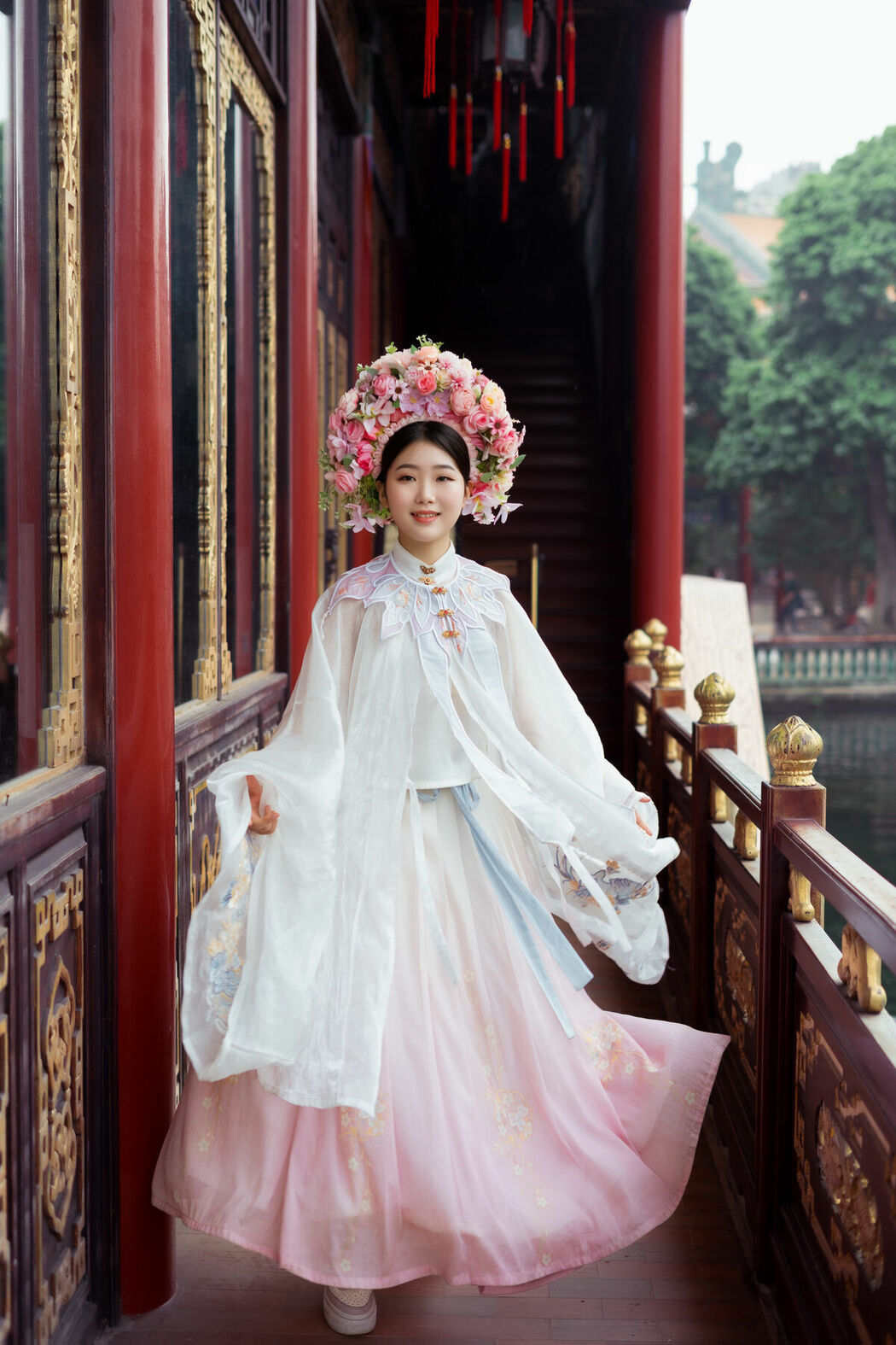 YiTuYu艺图语 Vol.10161 Qi Yu (18P)