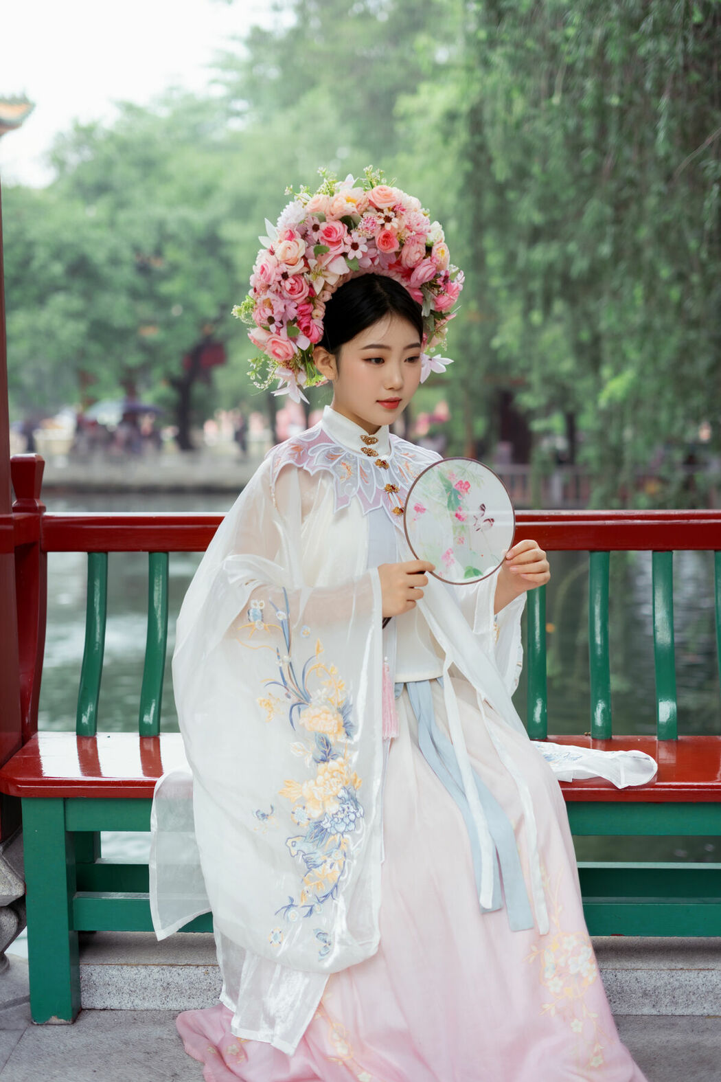 YiTuYu艺图语 Vol.10161 Qi Yu (18P)