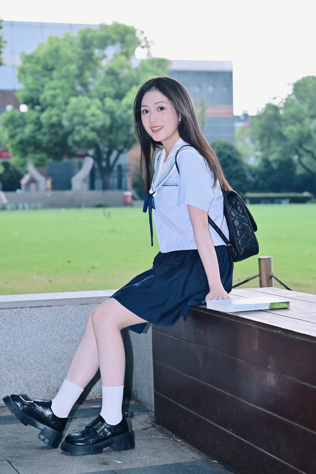 YiTuYu艺图语 Vol.10159 Vicky (14P)
