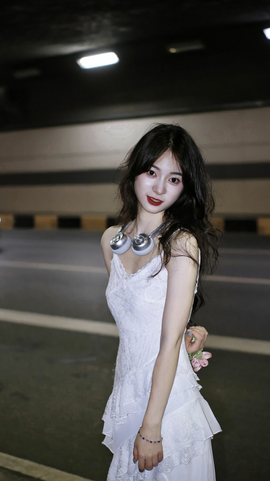 YiTuYu艺图语 Vol.10166 Xue Xue 2233 (16P)