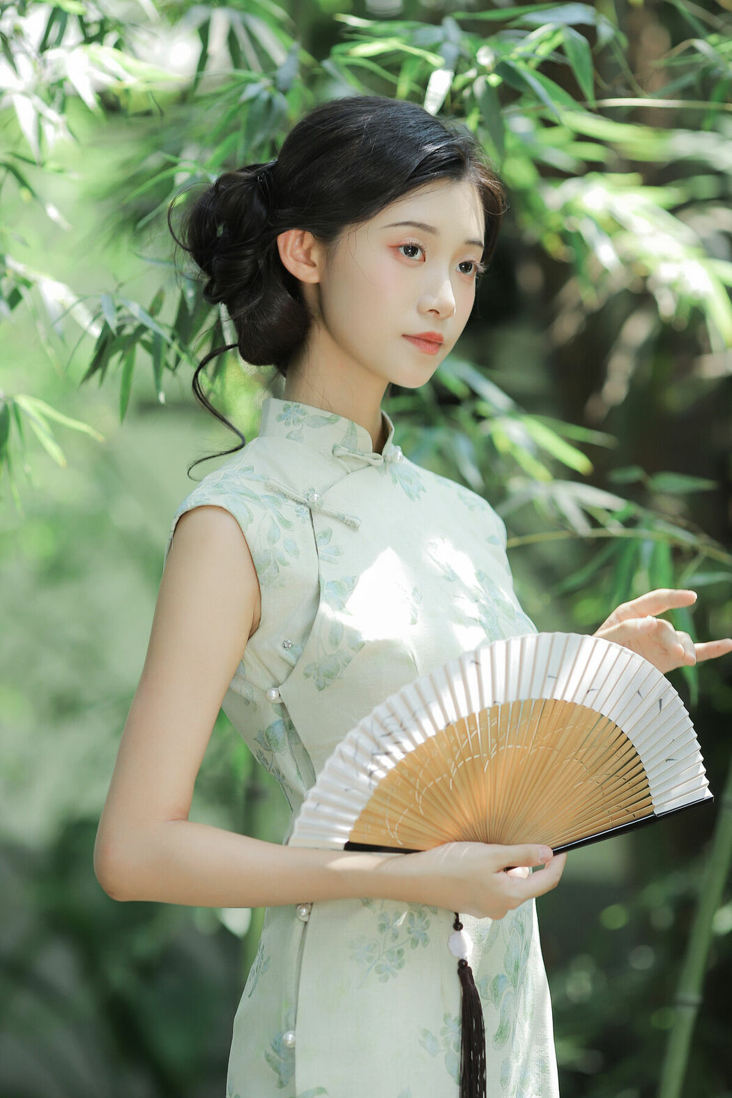 YiTuYu艺图语 Vol.10172 Yi Kou Shao Mai (19P)