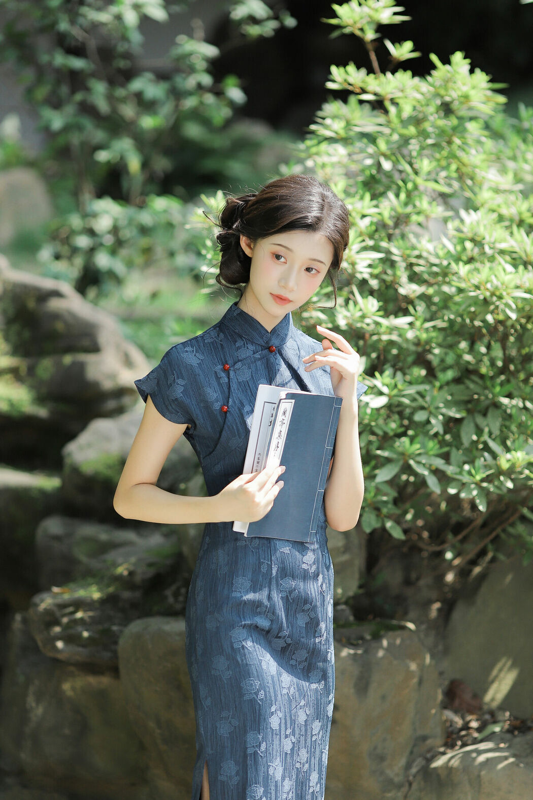 YiTuYu艺图语 Vol.10177 Yi Kou Shao Mai (24P)