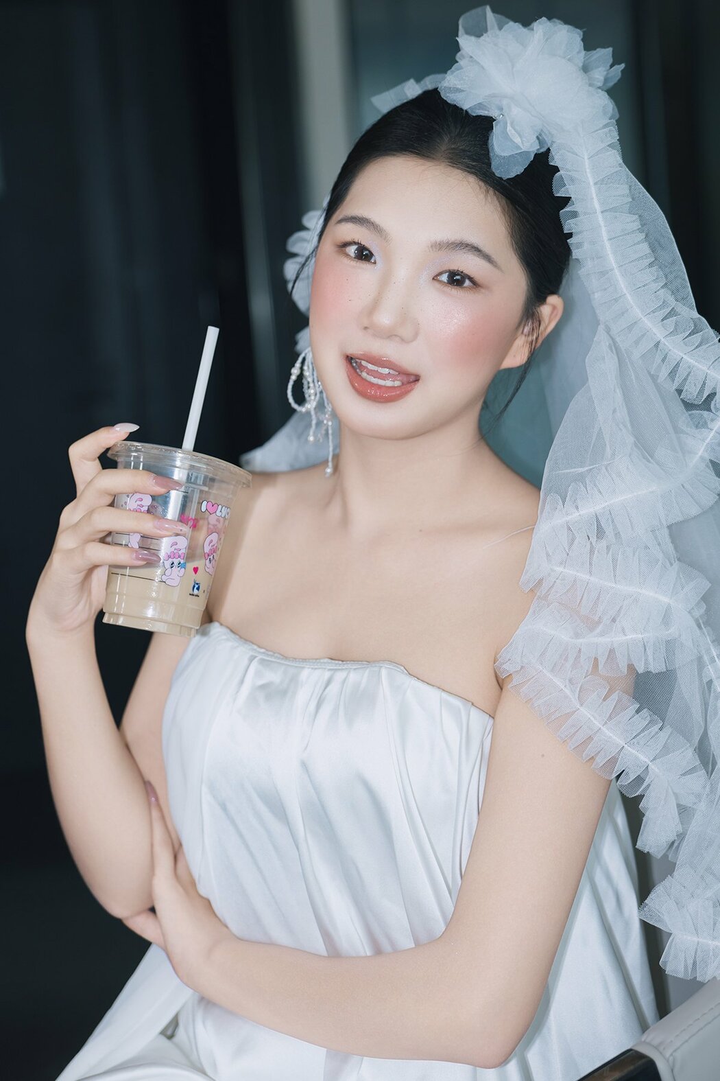 YiTuYu艺图语 Vol.10175 Yi Bei Yang Zhi (42P) Cover Photo