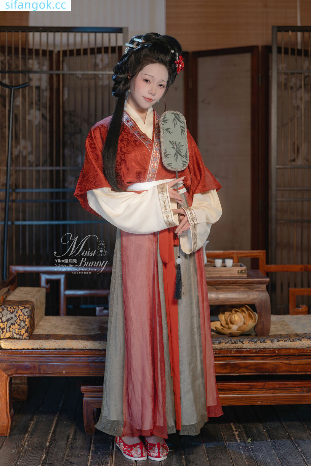 Coser@黏黏团子兔 – 2026年02月作品 快马加鞭-金莲迎春 Part01 (48P – 2V)
