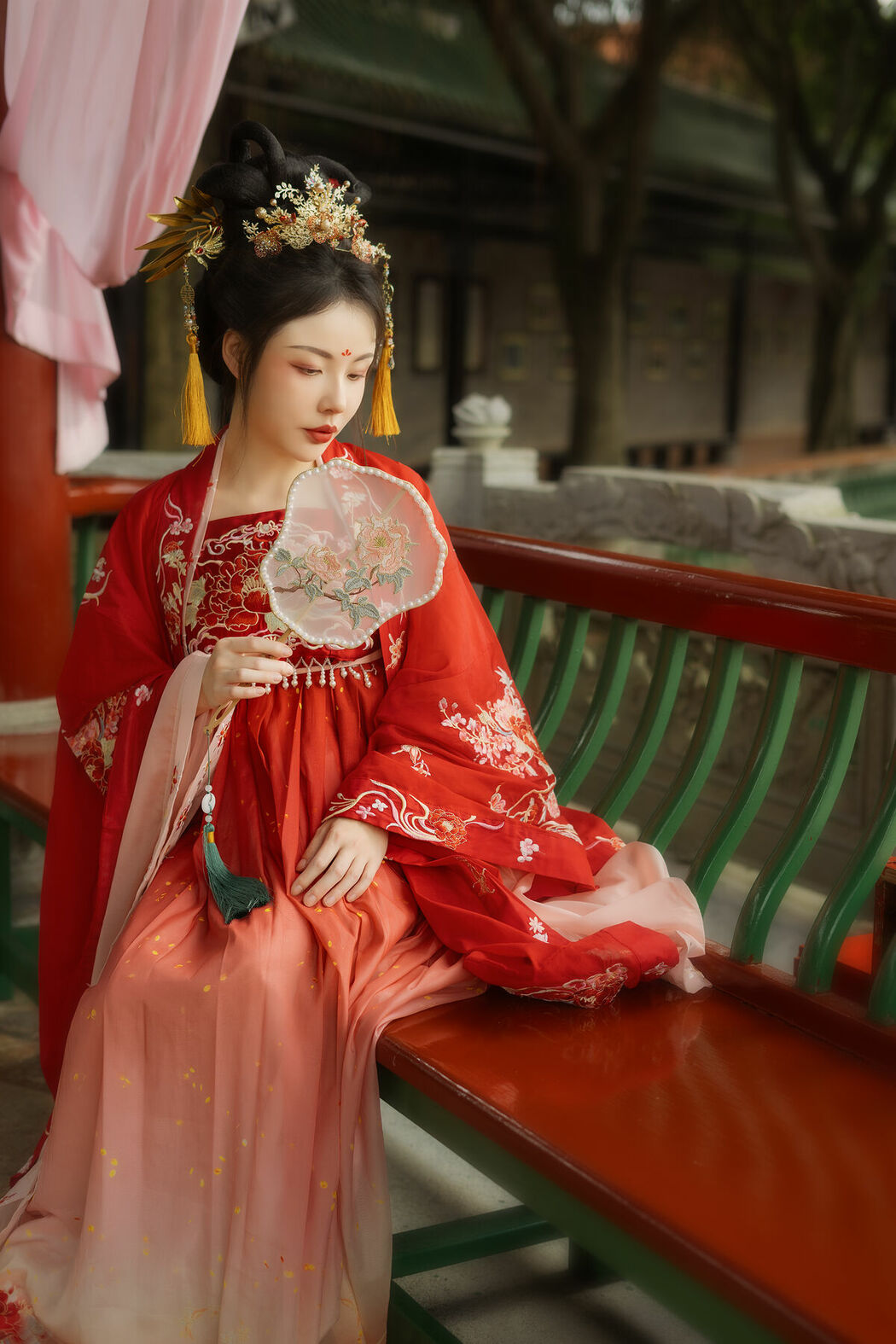YiTuYu艺图语 Vol.10182 Wen Zi (16P)