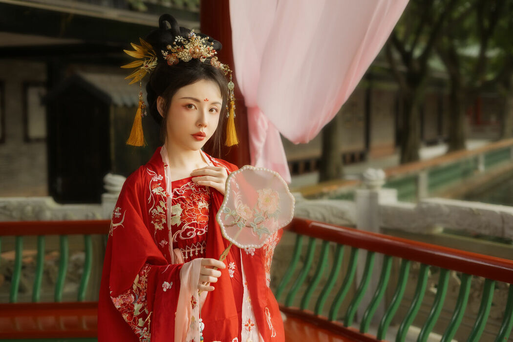 YiTuYu艺图语 Vol.10182 Wen Zi (16P)