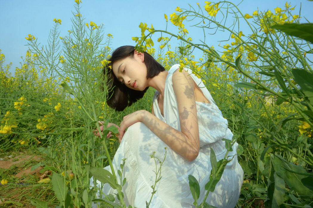 YiTuYu艺图语 Vol.10186 Xin Jie (33P)