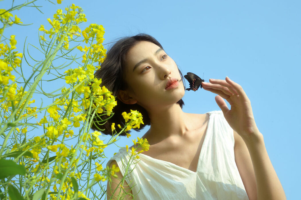 YiTuYu艺图语 Vol.10186 Xin Jie (33P)