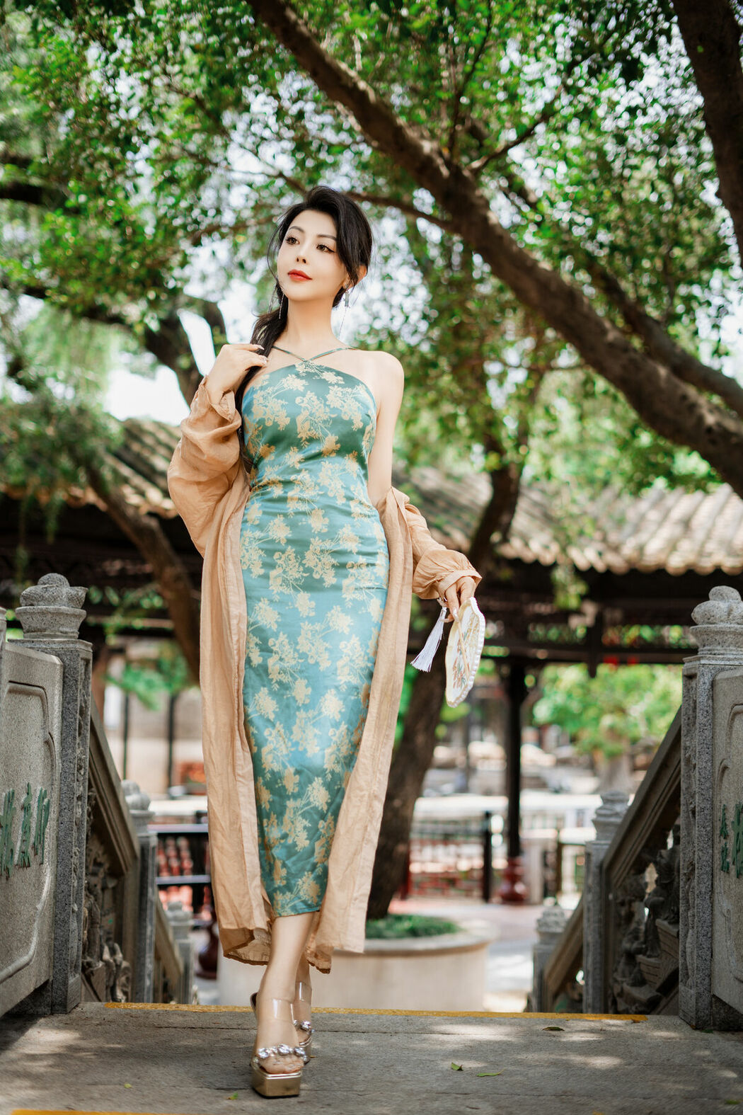 YiTuYu艺图语 Vol.10189 Mi Ni Ai Mei Li (21P)