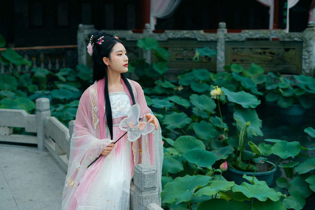YiTuYu艺图语 Vol.10190 Wen Di (21P)
