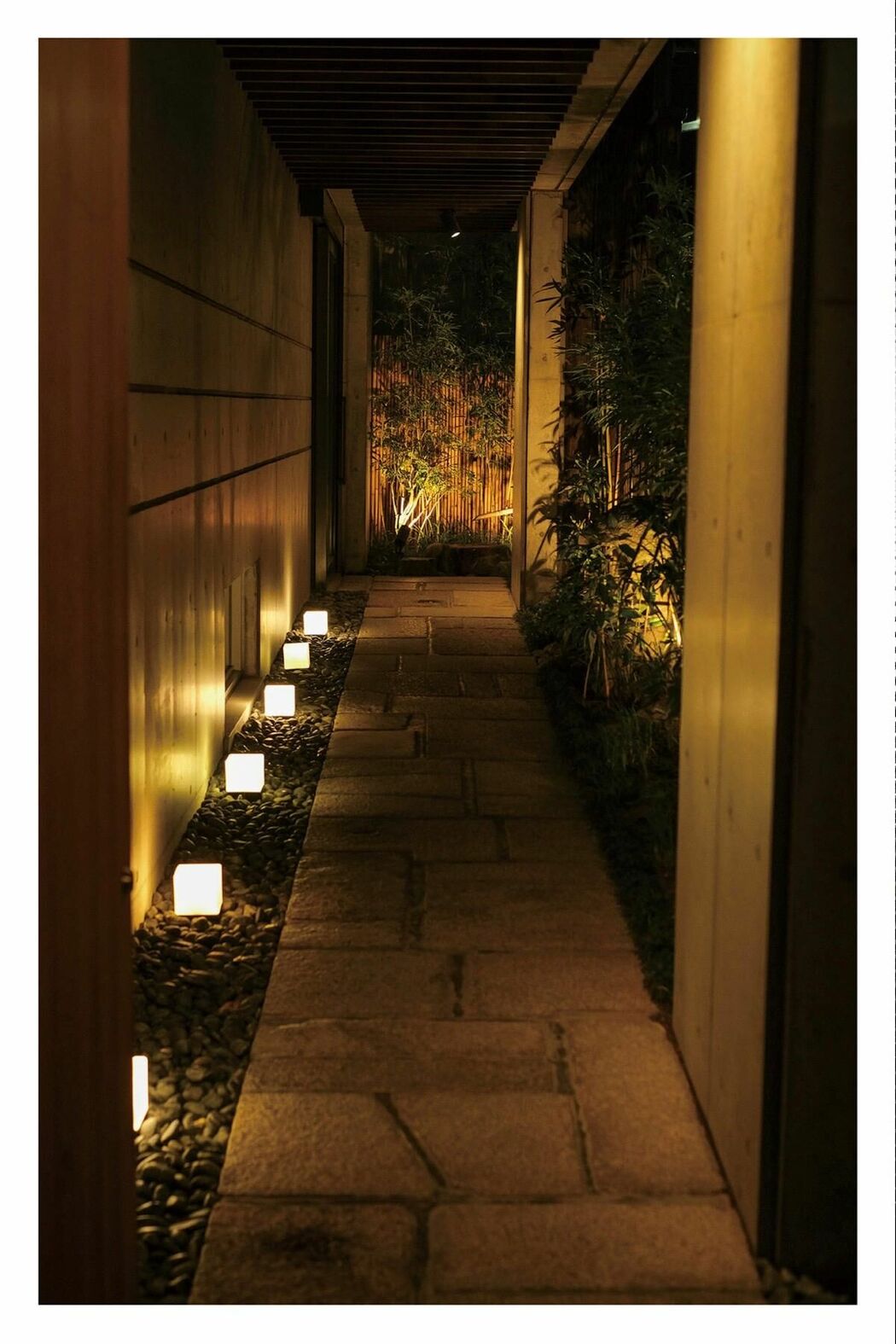 JP Shiori Tokunaga 徳永しおり – Travel Guide 旅のしおり (78P)