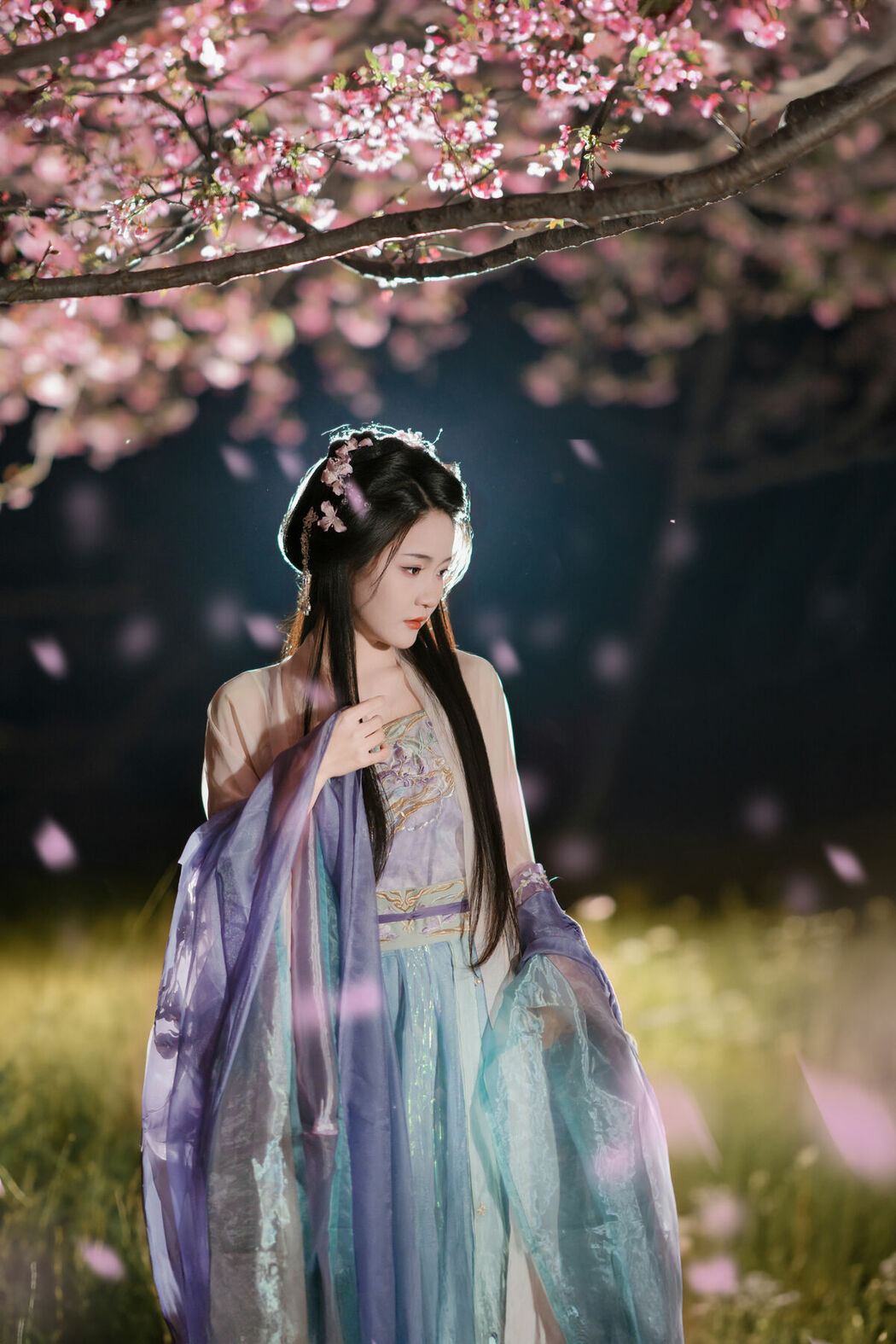 YiTuYu艺图语 Vol.10200 Nan Zhi (15P)