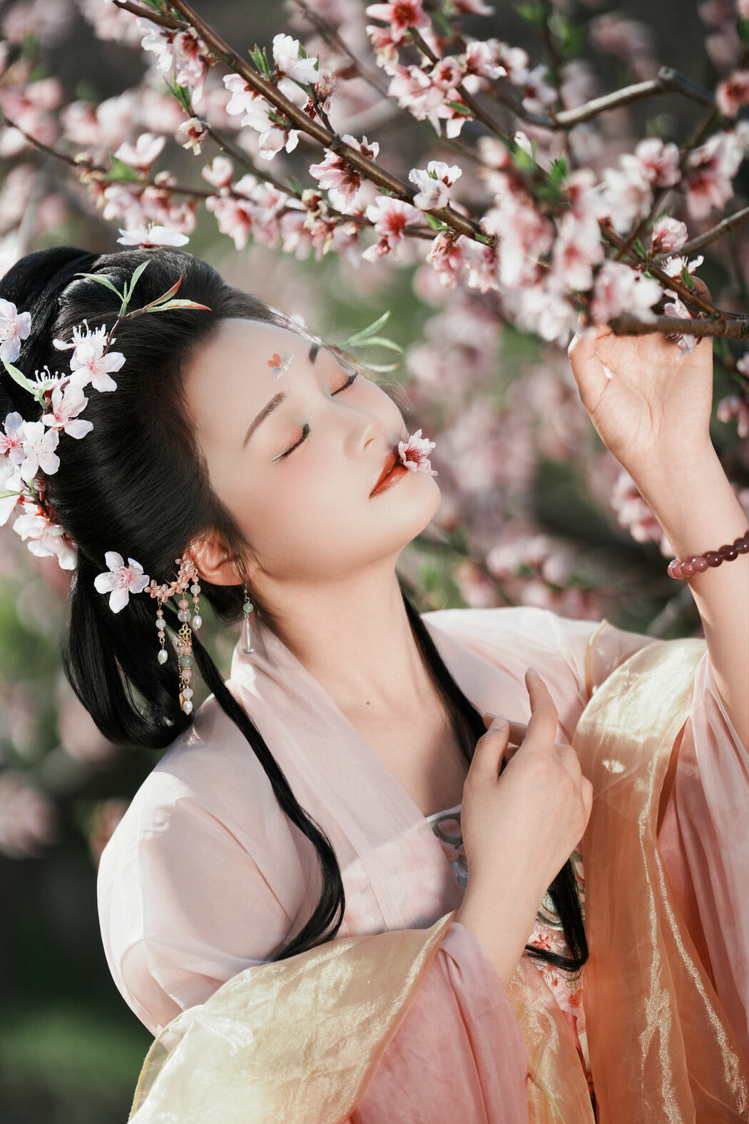 YiTuYu艺图语 Vol.10199 Yang Yang Yang Ya (21P)