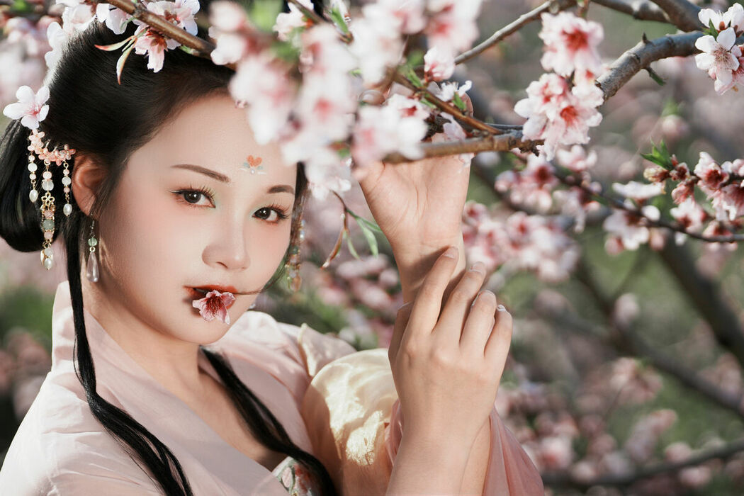 YiTuYu艺图语 Vol.10199 Yang Yang Yang Ya (21P)