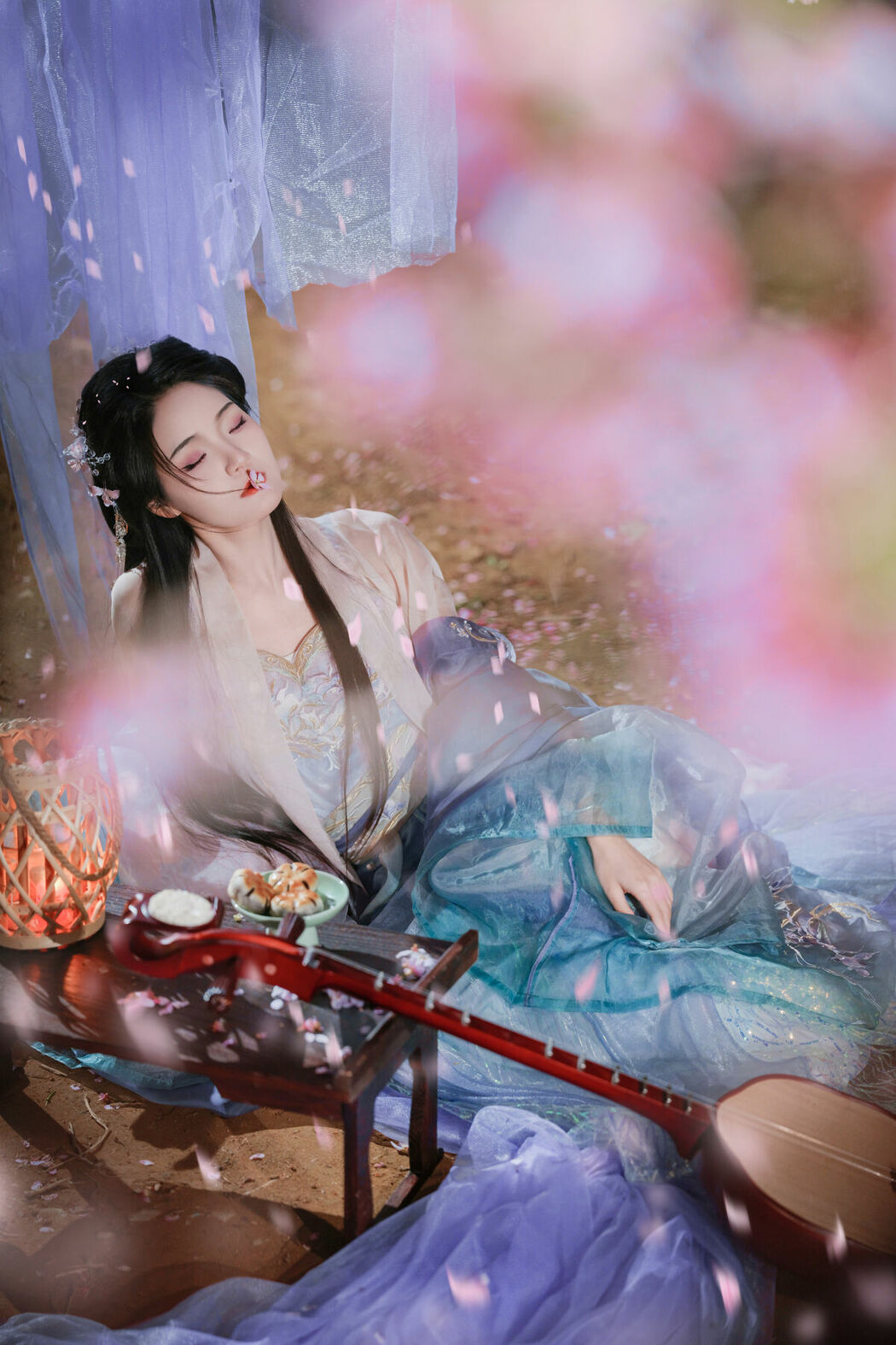 YiTuYu艺图语 Vol.10200 Nan Zhi (15P)