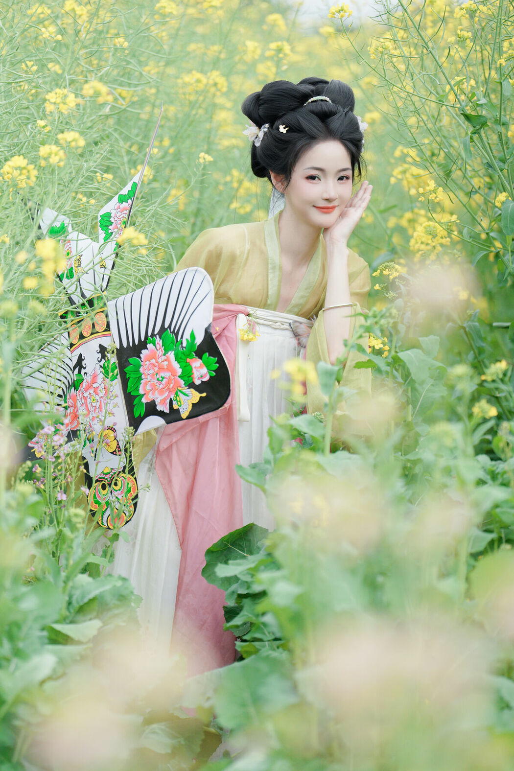 YiTuYu艺图语 Vol.10204 Nan Zhi (18P)