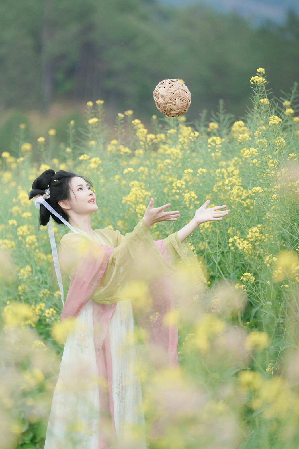 YiTuYu艺图语 Vol.10204 Nan Zhi (18P)