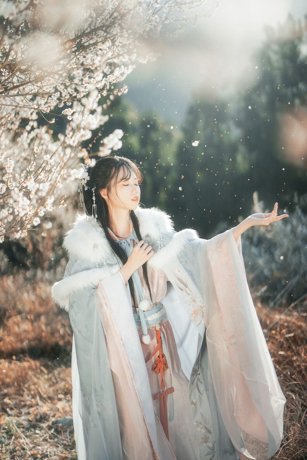 YiTuYu艺图语 Vol.10209 Nan You Chen Miao Miao (18P)